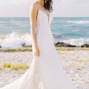 Wtoo by Watters Conroy 19734 Wedding Gown Size 12 Sample